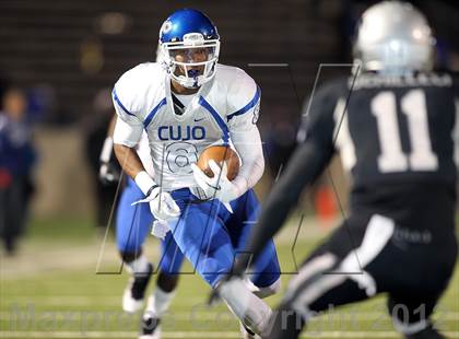 Thumbnail 3 in Tyler vs. Guyer (UIL 4A Division 1 Semifinal) photogallery.