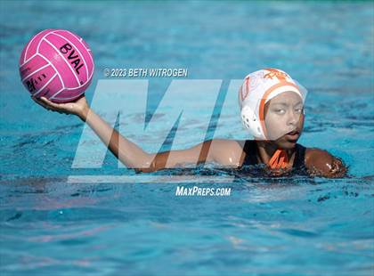 Thumbnail 2 in Liberty vs. Pittsburg photogallery.