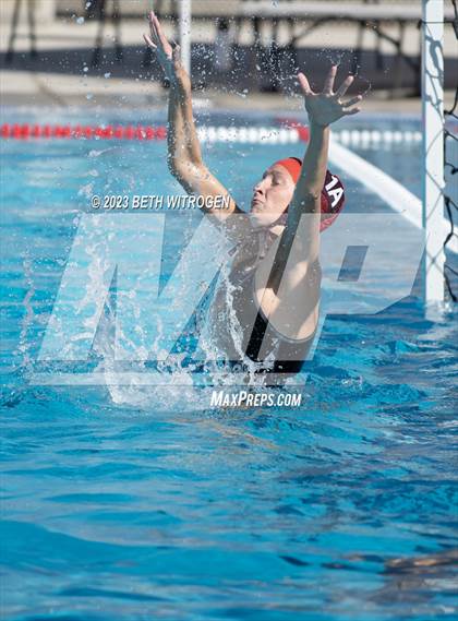 Thumbnail 2 in Liberty vs. Pittsburg photogallery.