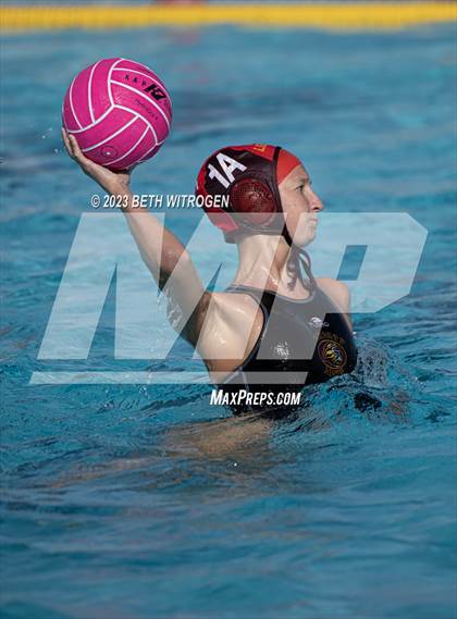 Thumbnail 1 in Liberty vs. Pittsburg photogallery.