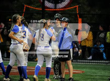 Thumbnail 2 in East Meadow vs. Commack (NYSPHSAA Long Island Class AA Final) photogallery.