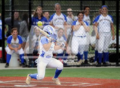 Thumbnail 2 in East Meadow vs. Commack (NYSPHSAA Long Island Class AA Final) photogallery.
