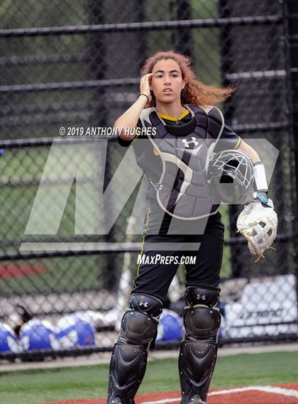 Thumbnail 1 in East Meadow vs. Commack (NYSPHSAA Long Island Class AA Final) photogallery.