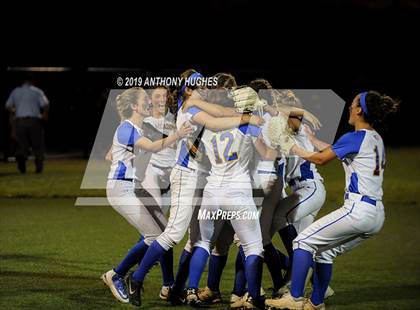 Thumbnail 1 in East Meadow vs. Commack (NYSPHSAA Long Island Class AA Final) photogallery.