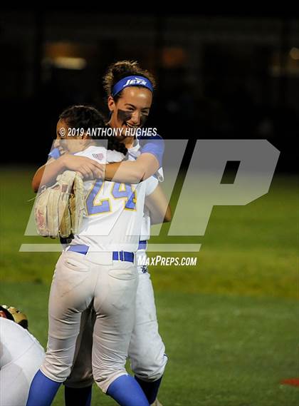 Thumbnail 1 in East Meadow vs. Commack (NYSPHSAA Long Island Class AA Final) photogallery.