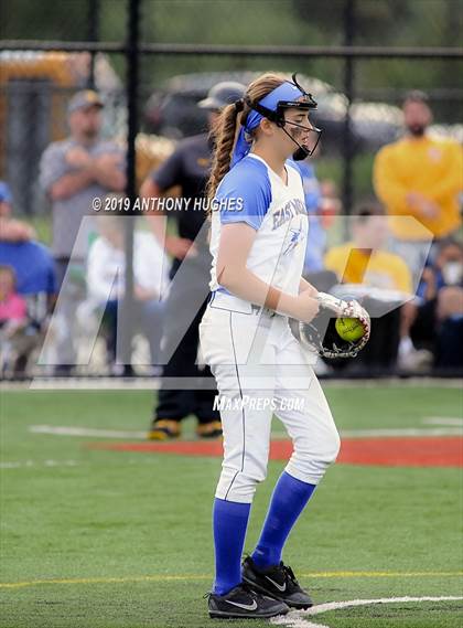 Thumbnail 2 in East Meadow vs. Commack (NYSPHSAA Long Island Class AA Final) photogallery.