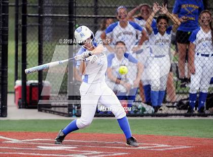 Thumbnail 2 in East Meadow vs. Commack (NYSPHSAA Long Island Class AA Final) photogallery.