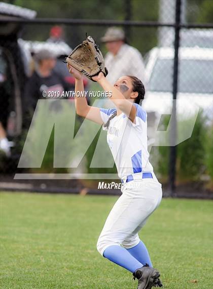 Thumbnail 2 in East Meadow vs. Commack (NYSPHSAA Long Island Class AA Final) photogallery.