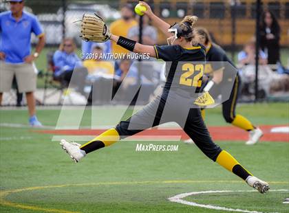 Thumbnail 3 in East Meadow vs. Commack (NYSPHSAA Long Island Class AA Final) photogallery.
