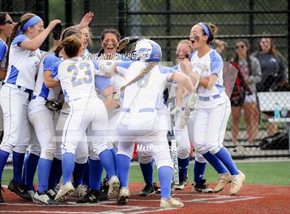 Thumbnail 1 in East Meadow vs. Commack (NYSPHSAA Long Island Class AA Final) photogallery.