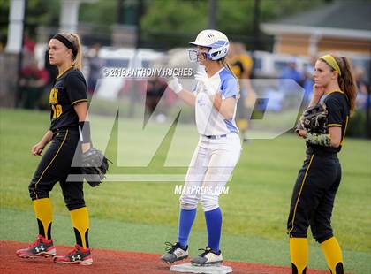 Thumbnail 3 in East Meadow vs. Commack (NYSPHSAA Long Island Class AA Final) photogallery.