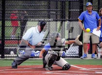 Thumbnail 2 in East Meadow vs. Commack (NYSPHSAA Long Island Class AA Final) photogallery.