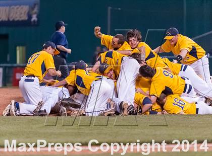 Thumbnail 1 in Pope John Paul II vs. Harriton (PIAA Class AAA Final) photogallery.