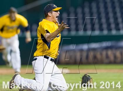 Thumbnail 3 in Pope John Paul II vs. Harriton (PIAA Class AAA Final) photogallery.