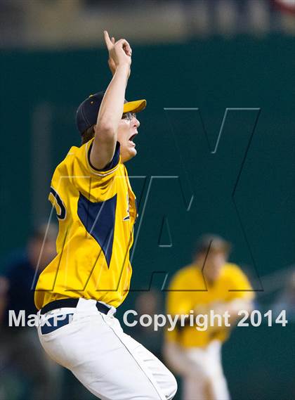 Thumbnail 3 in Pope John Paul II vs. Harriton (PIAA Class AAA Final) photogallery.