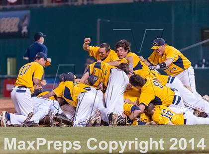 Thumbnail 3 in Pope John Paul II vs. Harriton (PIAA Class AAA Final) photogallery.