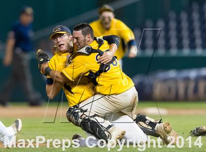 Thumbnail 2 in Pope John Paul II vs. Harriton (PIAA Class AAA Final) photogallery.
