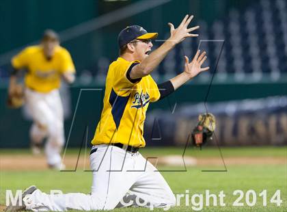 Thumbnail 1 in Pope John Paul II vs. Harriton (PIAA Class AAA Final) photogallery.