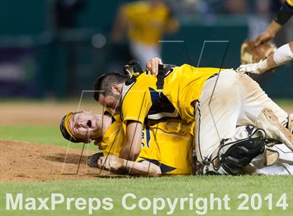 Thumbnail 2 in Pope John Paul II vs. Harriton (PIAA Class AAA Final) photogallery.