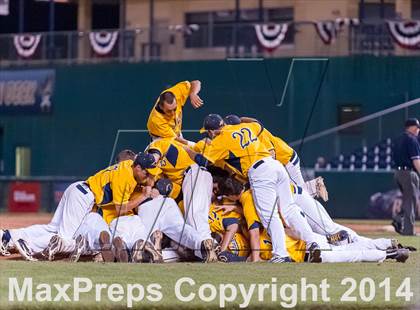 Thumbnail 1 in Pope John Paul II vs. Harriton (PIAA Class AAA Final) photogallery.