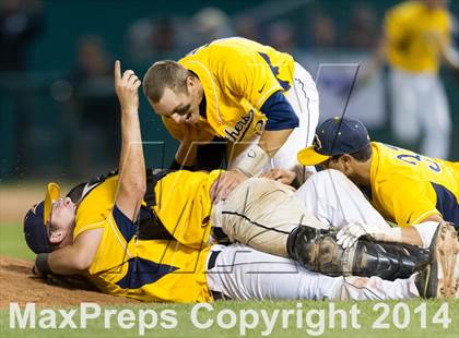 Thumbnail 2 in Pope John Paul II vs. Harriton (PIAA Class AAA Final) photogallery.