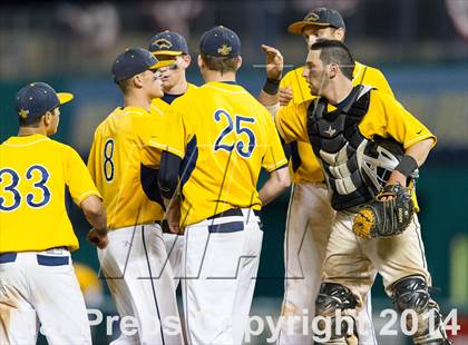 Thumbnail 1 in Pope John Paul II vs. Harriton (PIAA Class AAA Final) photogallery.
