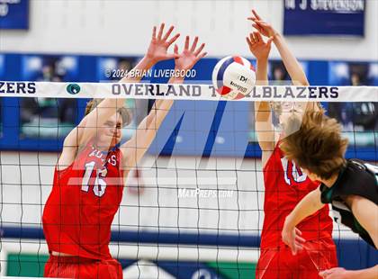 Thumbnail 3 in Mountain Vista vs. Fountain-Fort Carson (CHSAA 5A Final) photogallery.