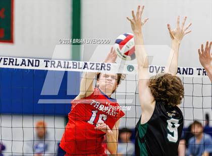 Thumbnail 2 in Mountain Vista vs. Fountain-Fort Carson (CHSAA 5A Final) photogallery.