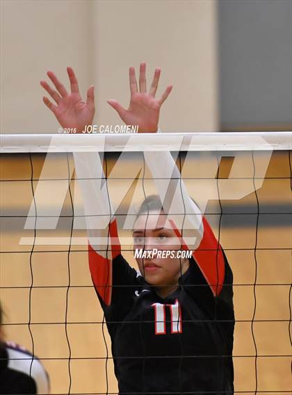 Thumbnail 3 in MacArthur [Douglas] vs Churchill (Blossom Athletic Center) photogallery.