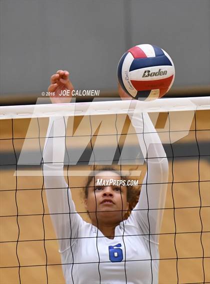 Thumbnail 1 in MacArthur [Douglas] vs Churchill (Blossom Athletic Center) photogallery.