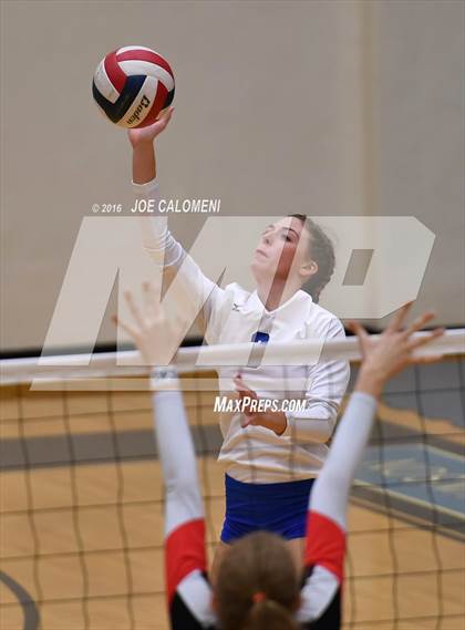 Thumbnail 3 in MacArthur [Douglas] vs Churchill (Blossom Athletic Center) photogallery.