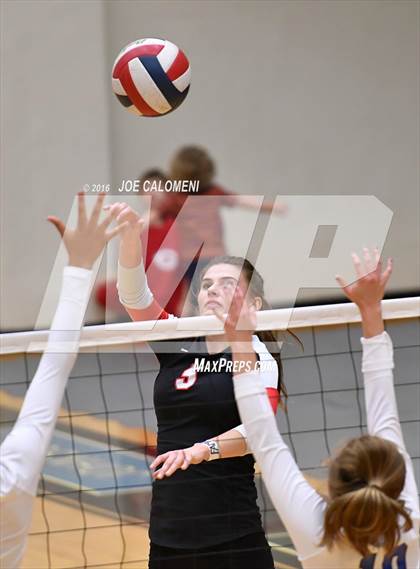 Thumbnail 2 in MacArthur [Douglas] vs Churchill (Blossom Athletic Center) photogallery.