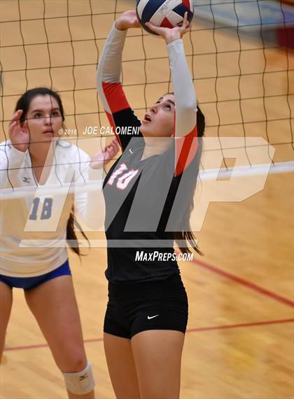 Thumbnail 1 in MacArthur [Douglas] vs Churchill (Blossom Athletic Center) photogallery.