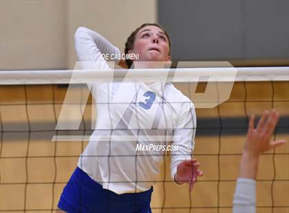 Thumbnail 1 in MacArthur [Douglas] vs Churchill (Blossom Athletic Center) photogallery.