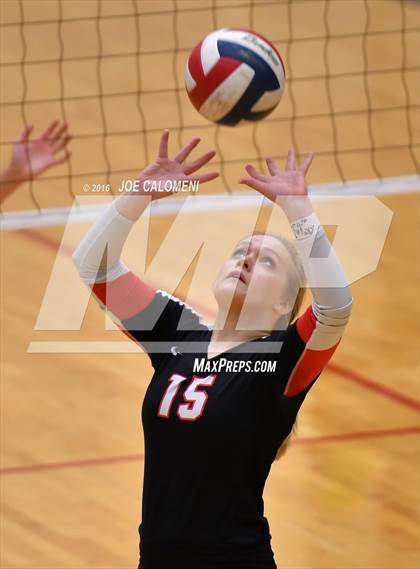 Thumbnail 3 in MacArthur [Douglas] vs Churchill (Blossom Athletic Center) photogallery.