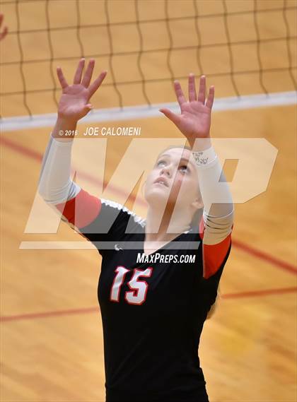 Thumbnail 2 in MacArthur [Douglas] vs Churchill (Blossom Athletic Center) photogallery.