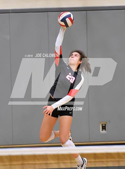 Thumbnail 2 in MacArthur [Douglas] vs Churchill (Blossom Athletic Center) photogallery.