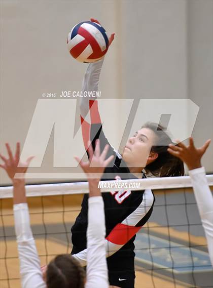 Thumbnail 1 in MacArthur [Douglas] vs Churchill (Blossom Athletic Center) photogallery.