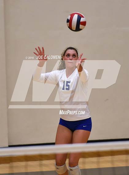 Thumbnail 3 in MacArthur [Douglas] vs Churchill (Blossom Athletic Center) photogallery.