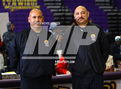 Thumbnail 1 in Dominguez vs. Lynwood photogallery.