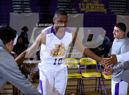 Thumbnail 2 in Dominguez vs. Lynwood photogallery.