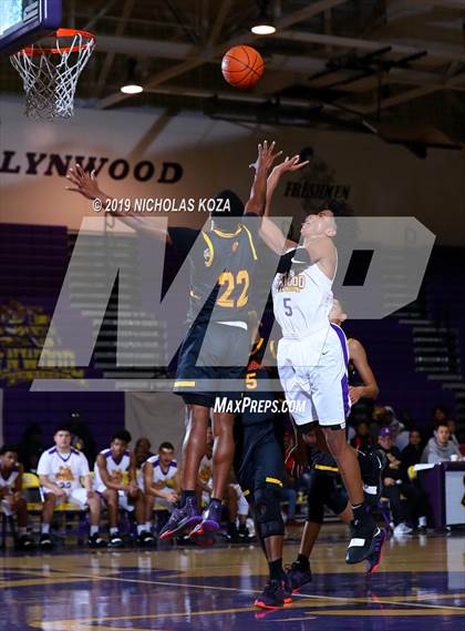 Thumbnail 1 in Dominguez vs. Lynwood photogallery.