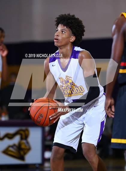 Thumbnail 3 in Dominguez vs. Lynwood photogallery.