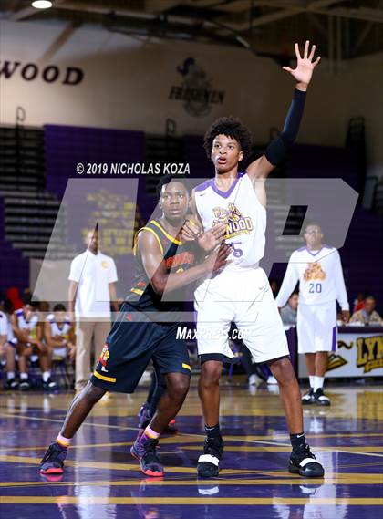 Thumbnail 1 in Dominguez vs. Lynwood photogallery.