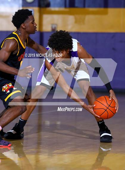 Thumbnail 2 in Dominguez vs. Lynwood photogallery.