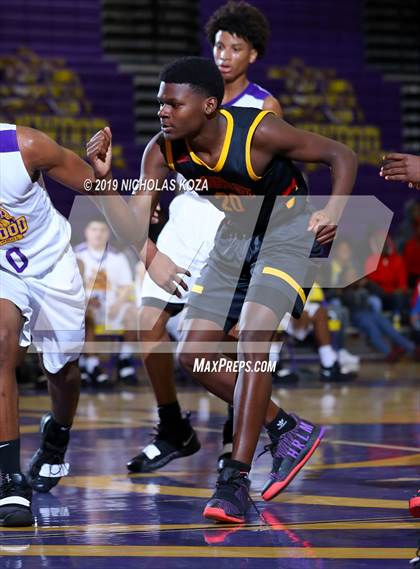 Thumbnail 3 in Dominguez vs. Lynwood photogallery.