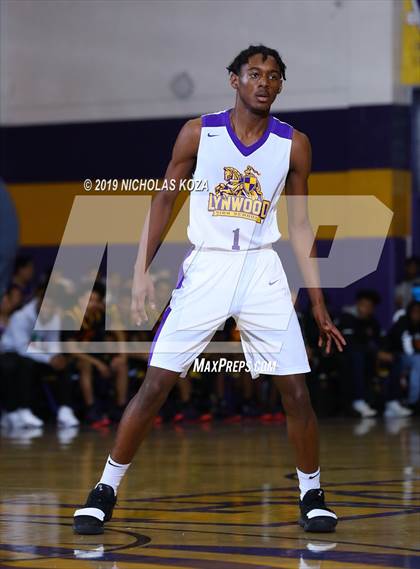 Thumbnail 2 in Dominguez vs. Lynwood photogallery.