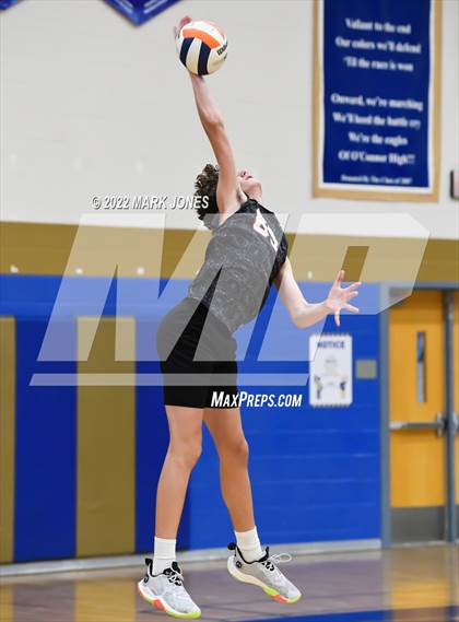 Thumbnail 2 in O'Connor vs. Brophy College Prep (AIA 6A Semifinal) photogallery.