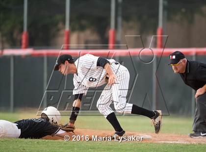 Thumbnail 3 in Langham Creek vs. Westside (UIL 6A Area Playoff) photogallery.