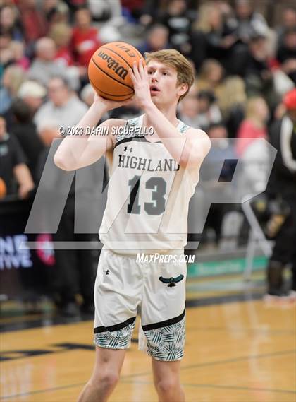 Thumbnail 2 in Mountain View vs Highland (AIA 6A Semifinal) photogallery.